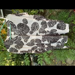 H& M Tan and Black Palm Leaf Tunic/Coverup with Belt, Tropical  Size Small